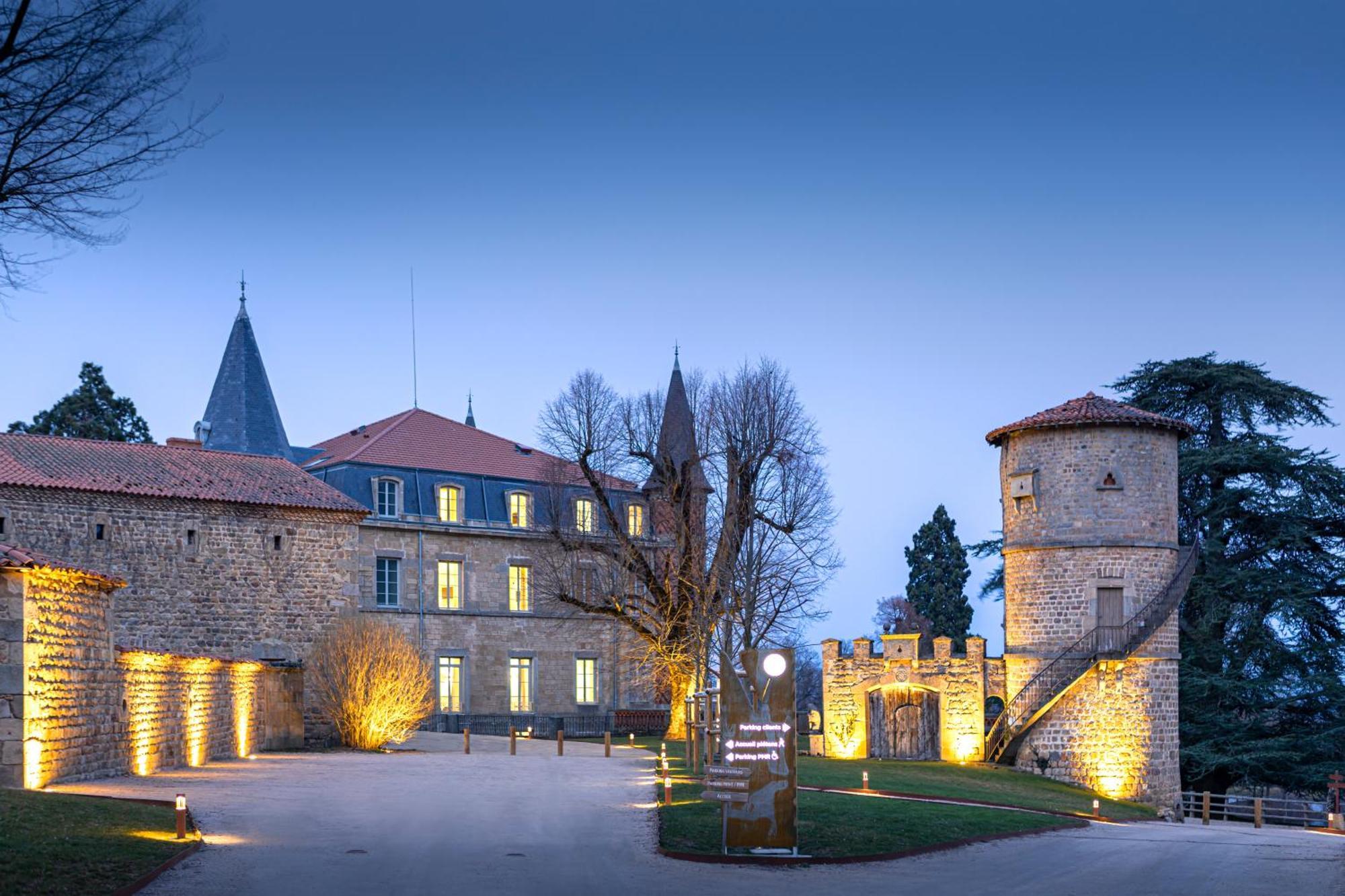 Domaine Et Chateau De Valinches Marols Exterior photo